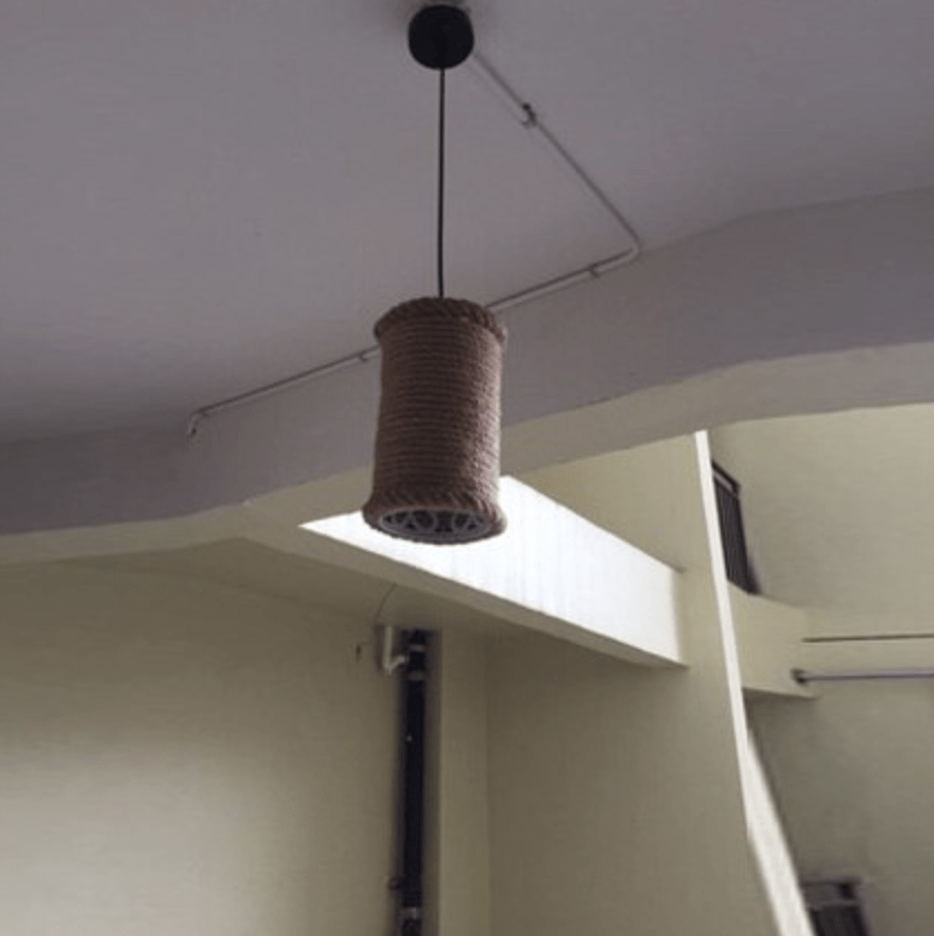 Suspension rétro LED avec abat-jour cylindrique en rotin