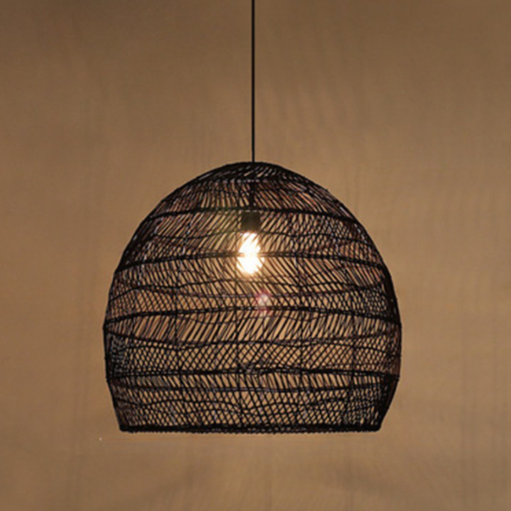 Suspension en rotin noire tissée à la main de style chinois