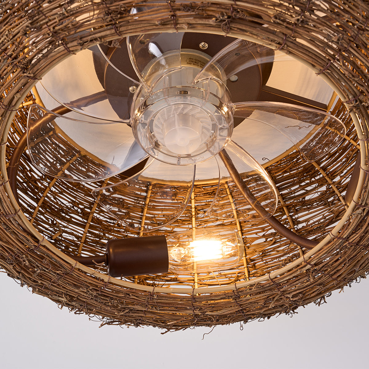 Lustre brasseur d'air en osier façon rotin