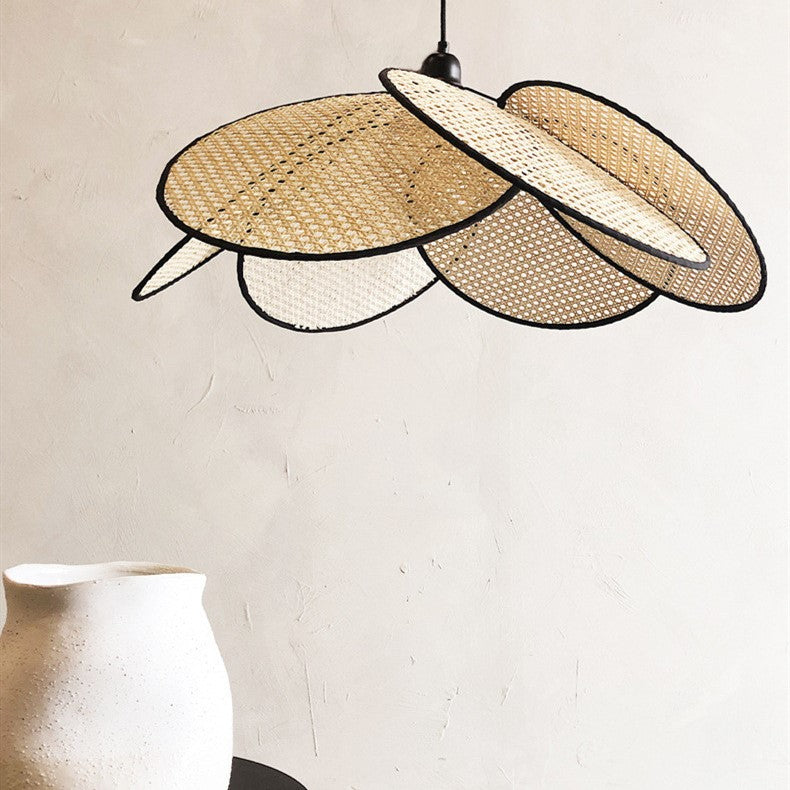Plafonnier Abat-jour LED suspendu en rotin au design créatif