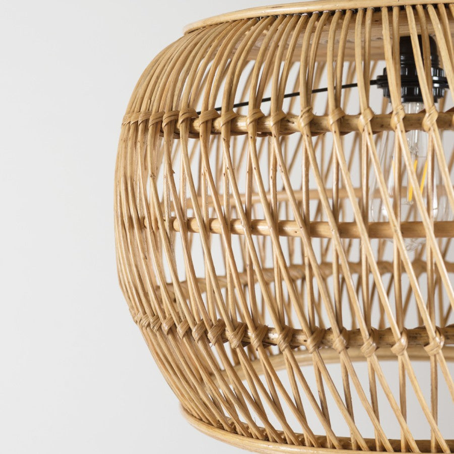 Lampe abat-jour avec fond plein suspendue en rotin