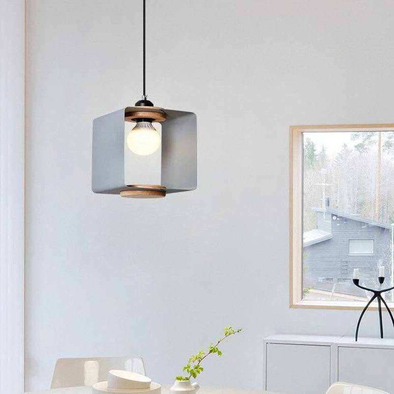 Suspension design à LED avec cube métal coloré Loft