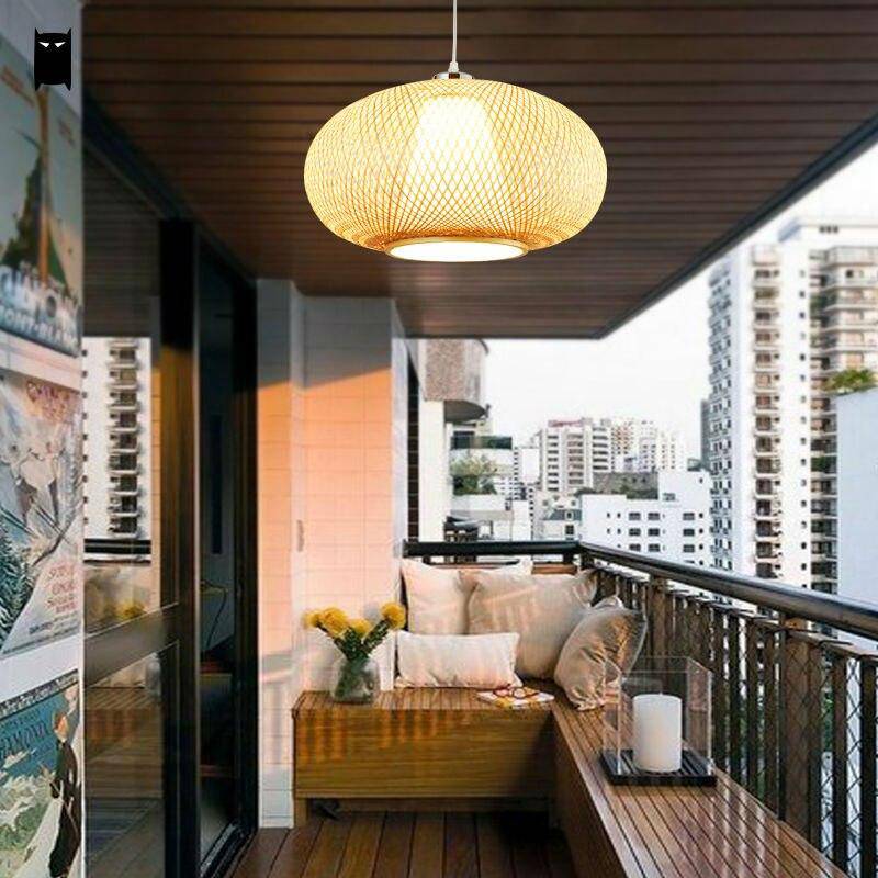 Suspension en bambou design en boule ovale