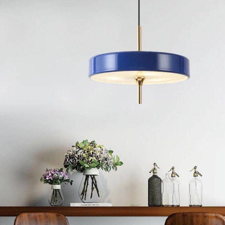 Suspension design LED avec abat-jour circulaire en métal style Juna