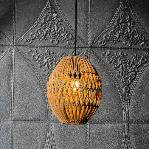 Suspension rotin vintage tressée motifs géométriques