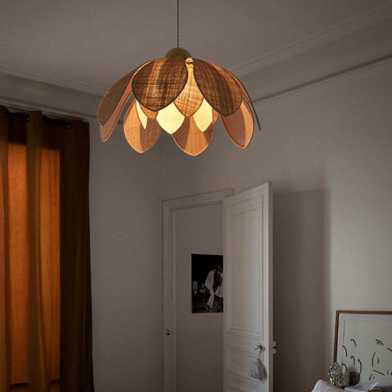 Suspension fleur rotin suspendue