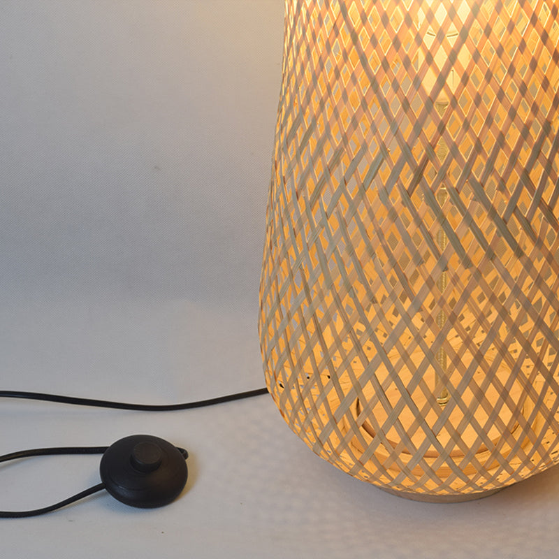 Lampadaire rotin vintage long